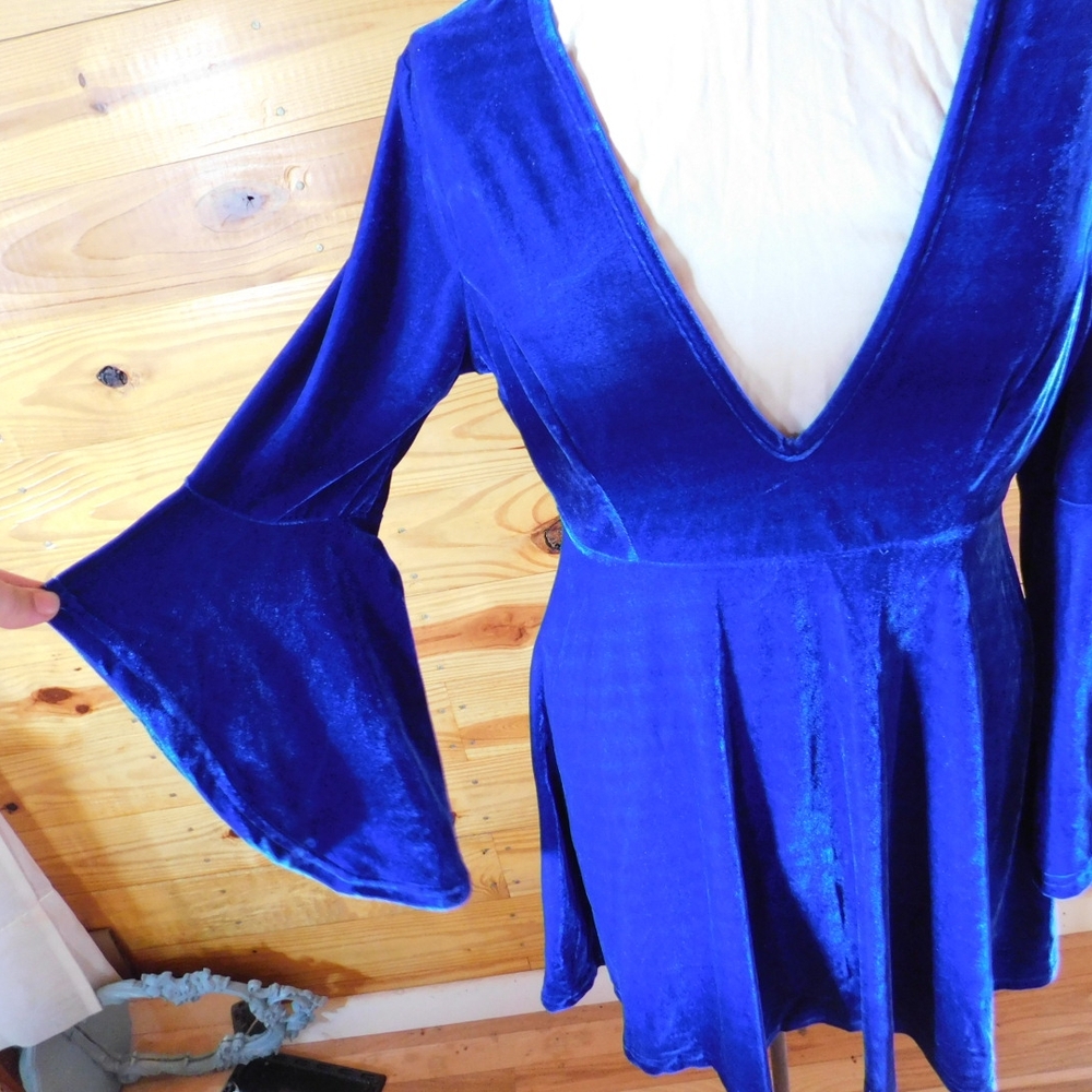 Elegant Blue Velvet Dress